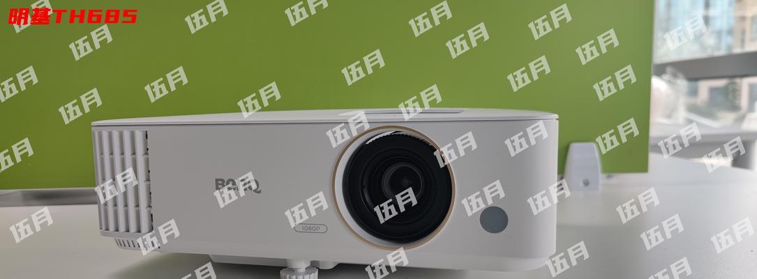 投影仪灯泡不亮怎么办（投影仪灯泡无电的问题及其解决方案）