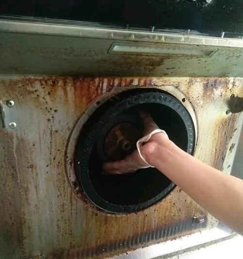 如何正确清洗附近油烟机的方法（轻松解决家中厨房油烟机清洗问题）