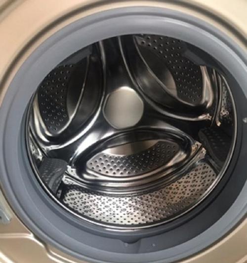 自动洗衣机漏水的原因及解决方法（保持洗衣机正常运转的关键措施）