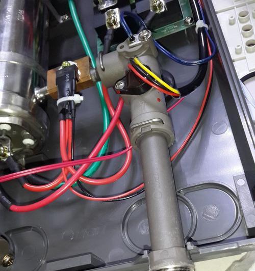 热水器烧坏了怎么办（快速修理热水器）