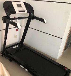 冬季跑步机使用指南（天冷如何保持跑步机运动的效果与趣味性）