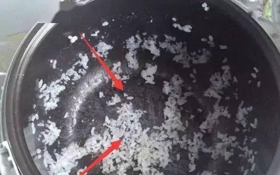 解决电饭煲煮出潮湿米饭的问题（有效方法与小技巧）