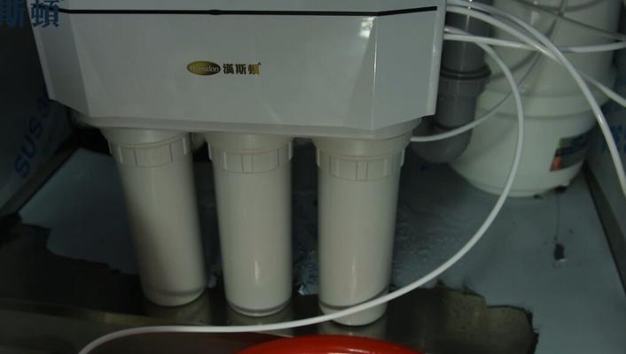 净水器进水管接反了怎么办（教你快速解决净水器进水管接反问题）