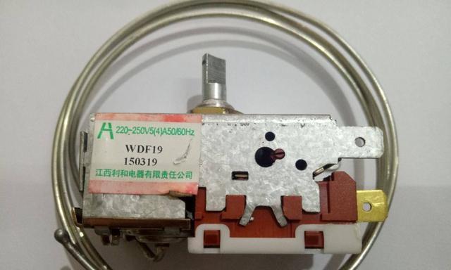 冰柜发出嗡嗡声的原因是什么？如何解决？