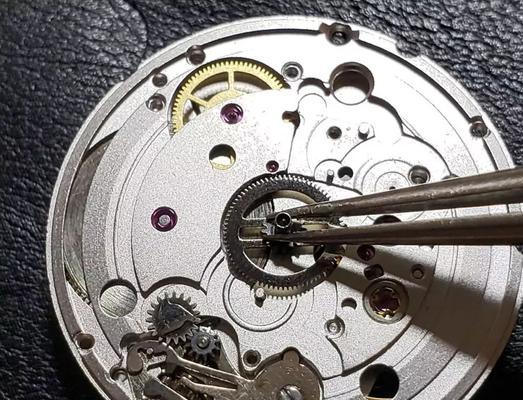智能手表后壳拆卸方法是什么？需要注意什么？