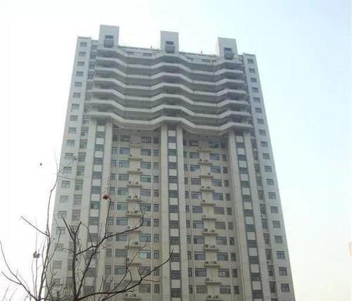 防火墙阳台窗户设计有哪些技巧？