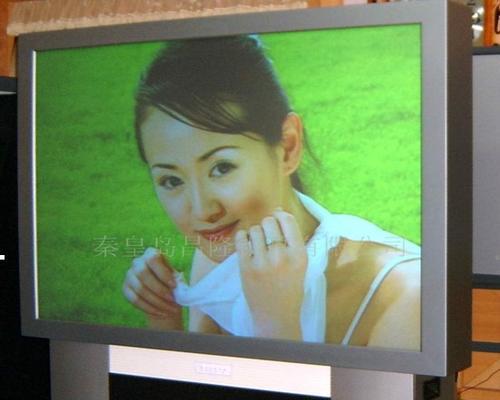 背投电视开启机顶盒的步骤是什么？