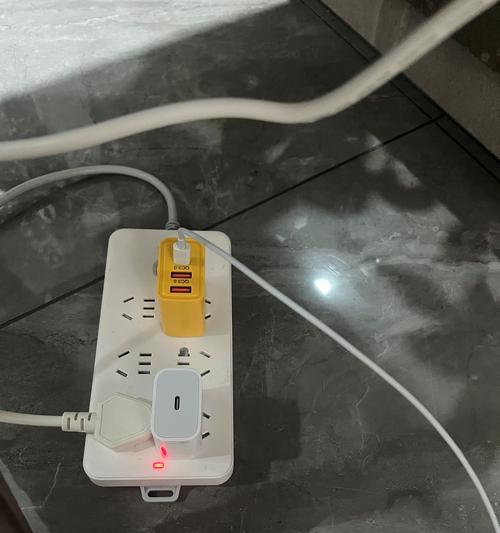 充电器的孔类型有哪些？各自用途是什么？