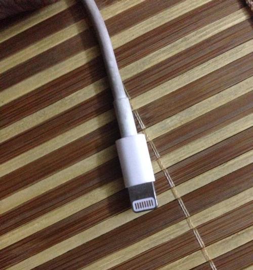 手机充电器外皮破损的原因是什么？如何预防？