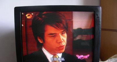 松下电视屏幕黑线条修复方法是什么？